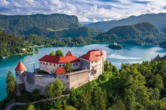 Ljubljana: Lake Bled & Triglav National Park Full-Day Trip